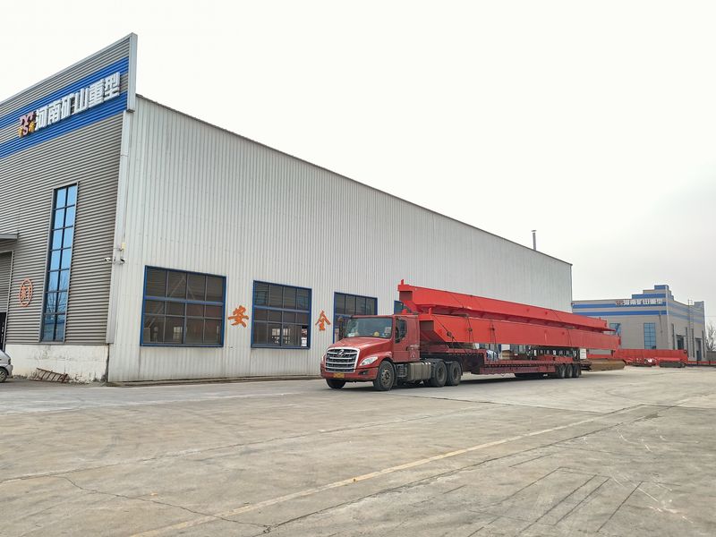兩臺10噸 跨度28.4米電動(dòng)葫蘆橋式起重機，發(fā)往山東威海